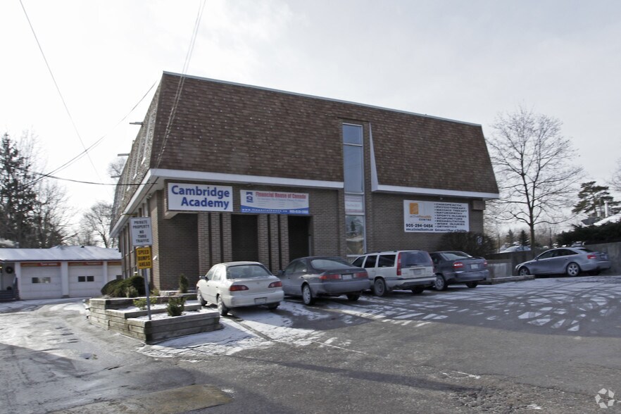 5871 Highway 7 E, Markham, ON à louer - Photo du bâtiment - Image 2 de 9