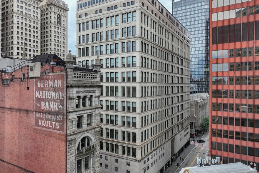 550 Wood St, Pittsburgh, PA à louer - Photo du bâtiment - Image 2 de 7