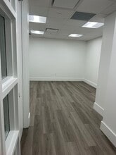 4008-4300 Legendary Dr, Destin, FL for lease Interior Photo- Image 2 of 14