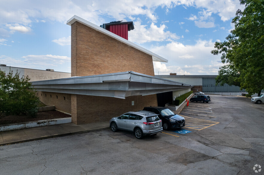 6421 Camp Bowie Blvd, Fort Worth, TX à louer - Photo du b timent - Image 1 de 8