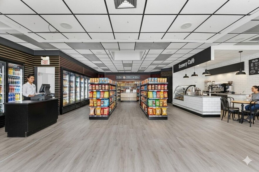 888 East Coast Ave, Lantana, FL à vendre - Photo du bâtiment - Image 3 de 10