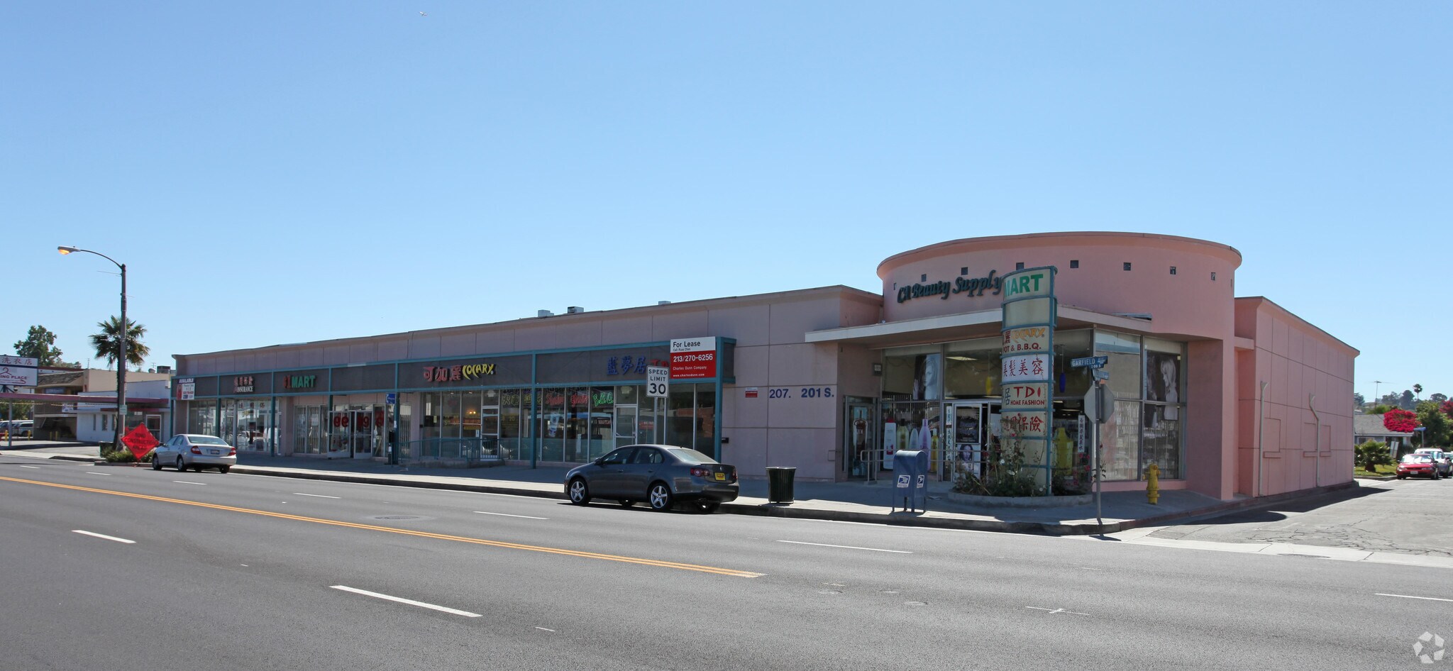 201-215 S Garfield Ave, Monterey Park, CA à louer Photo principale- Image 1 de 9