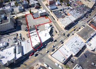 351-355 Plandome Rd, Manhasset, NY - Aérien  Vue de la carte