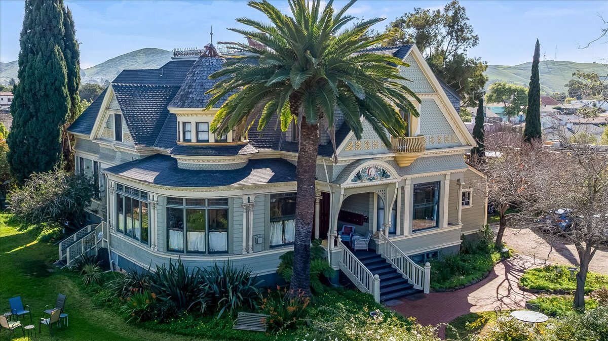 687 Islay St, San Luis Obispo, CA à vendre Photo du bâtiment- Image 1 de 48