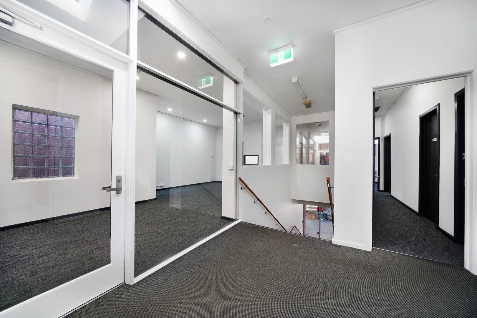 171 Acland St, St Kilda for lease Interior Photo- Image 1 of 3