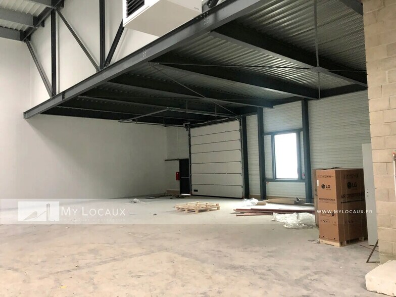 Flex dans Villeneuve-la-Garenne à louer - Photo intérieure - Image 2 de 4