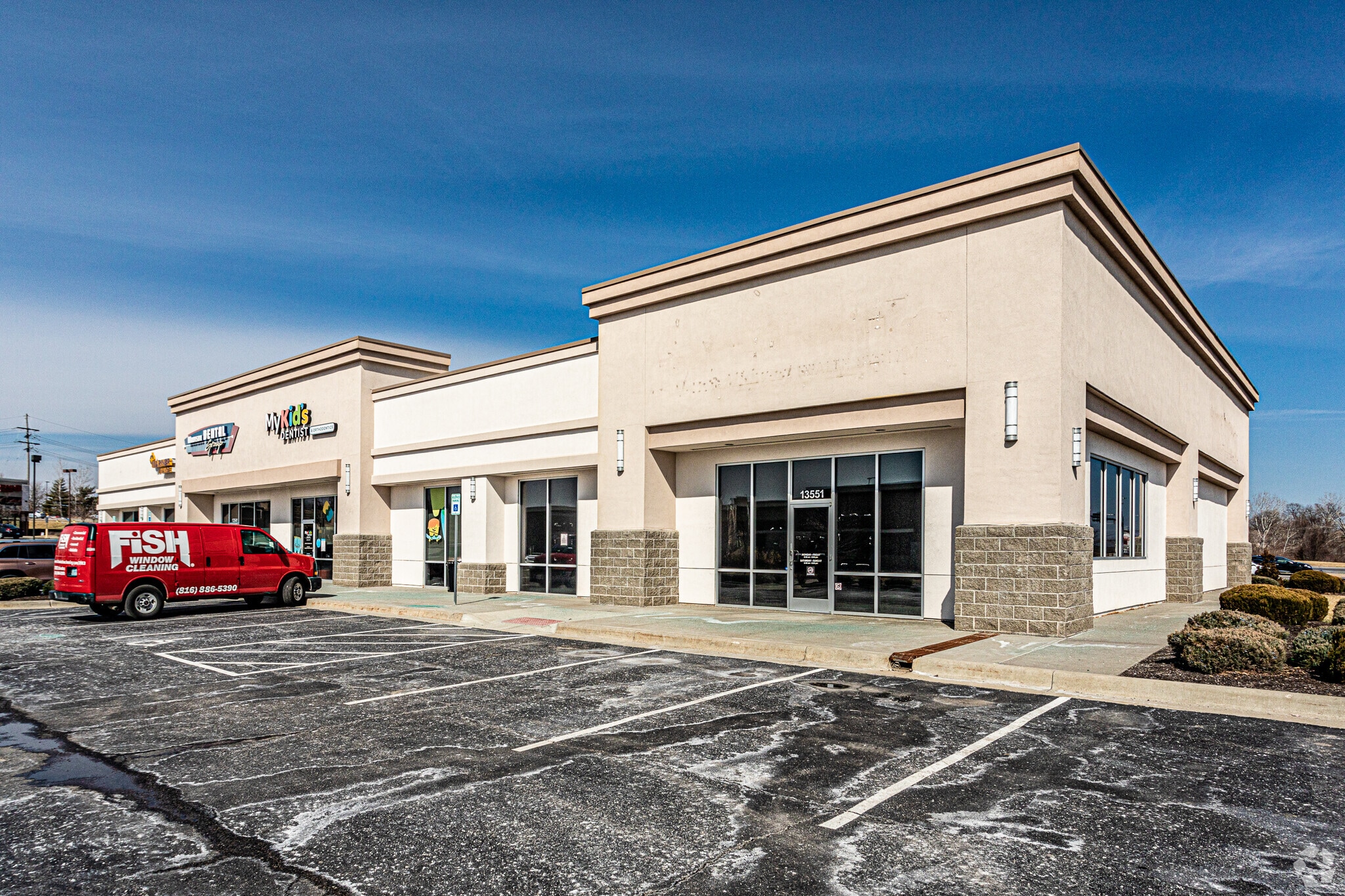 13531-13551 Madison Ave, Kansas City, MO for lease Building Photo- Image 1 of 9