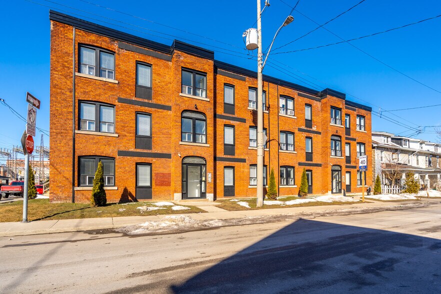 81-83 Gibson Ave, Hamilton, ON à vendre - Photo du bâtiment - Image 1 de 1