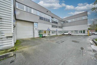 Plus de détails pour Local d'activités à louer