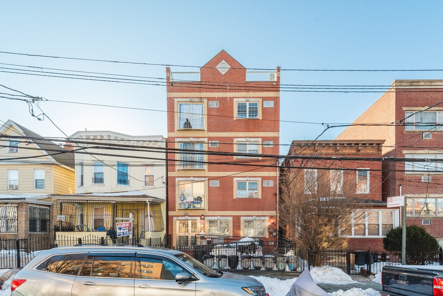 10430 39th Ave, Corona, NY for sale - Building Photo - Image 1 of 34