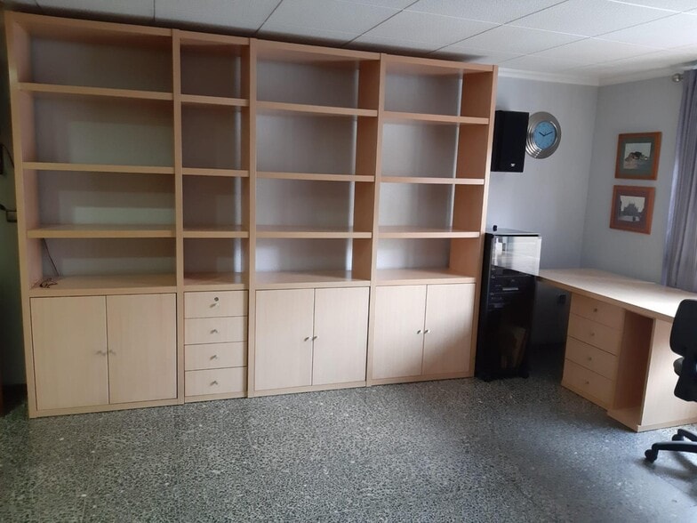 Office in Elda for sale - Interior Photo - Image 2 of 21