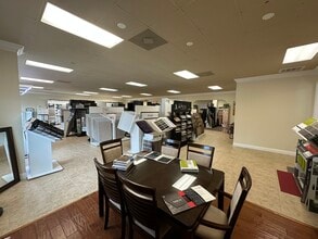 16266 San Carlos Blvd, Fort Myers, FL for lease Interior Photo- Image 2 of 7