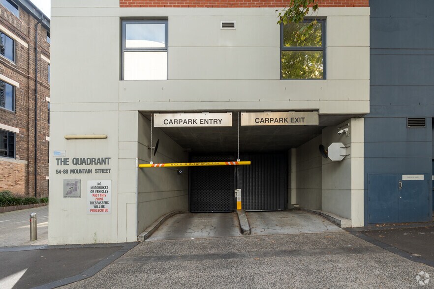 68 Mountain St, Ultimo à louer - Photo du bâtiment - Image 2 de 5
