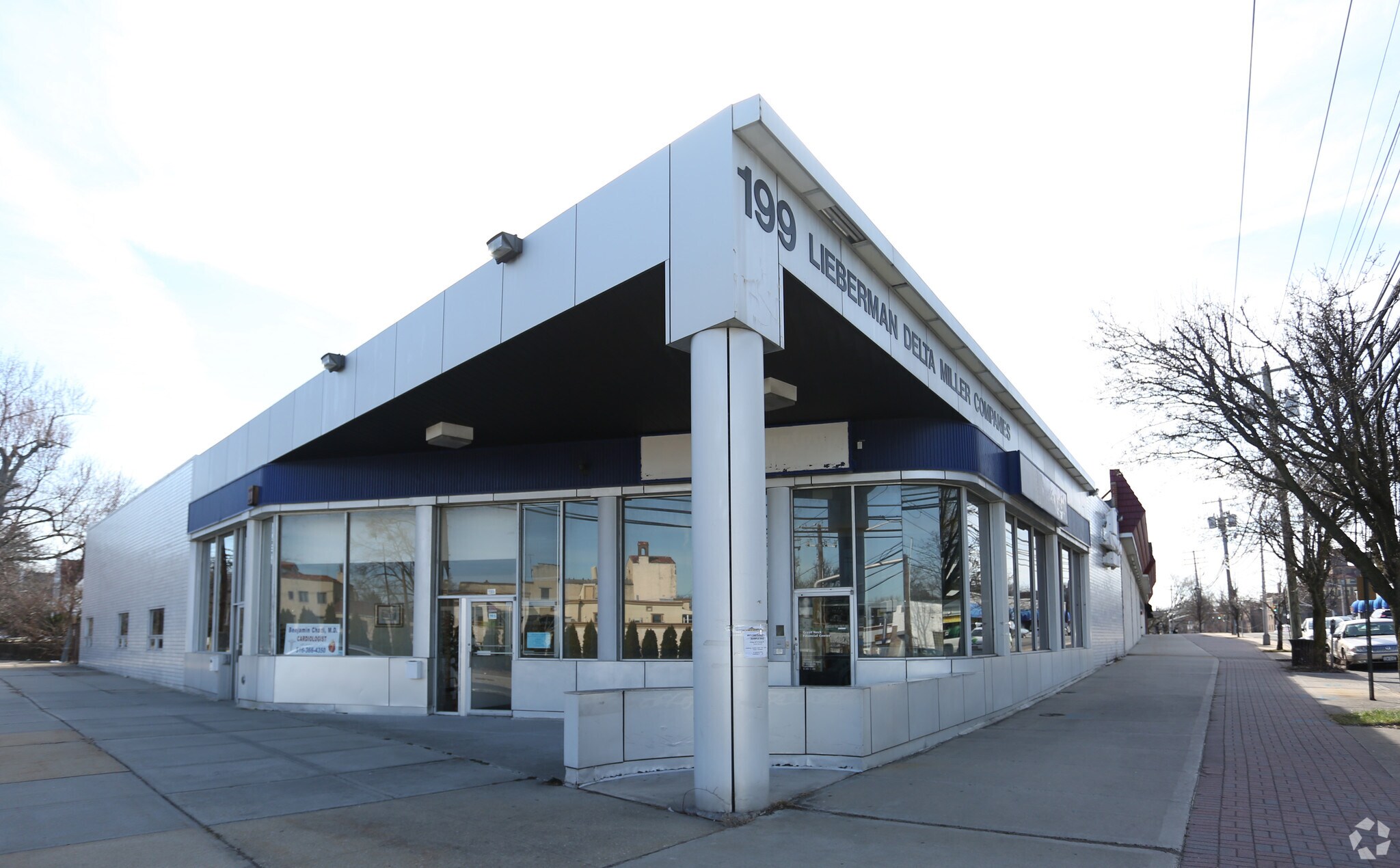 193-199 Middle Neck Rd, Great Neck, NY à vendre Photo principale- Image 1 de 10