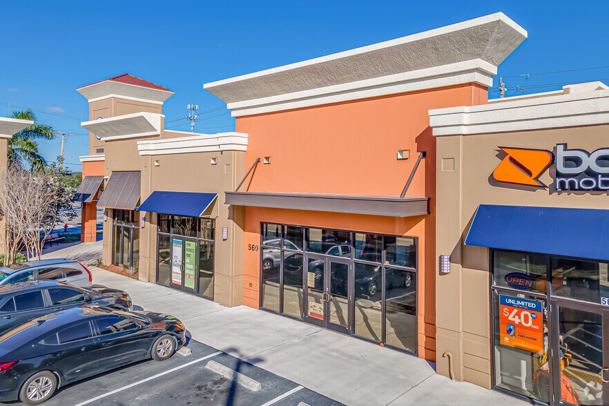 540 NW 7th Ave, Fort Lauderdale, FL à louer - Photo du bâtiment - Image 3 de 14