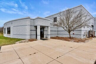 Plus de détails pour W223N609 Saratoga Dr, Waukesha, WI - Flex à vendre