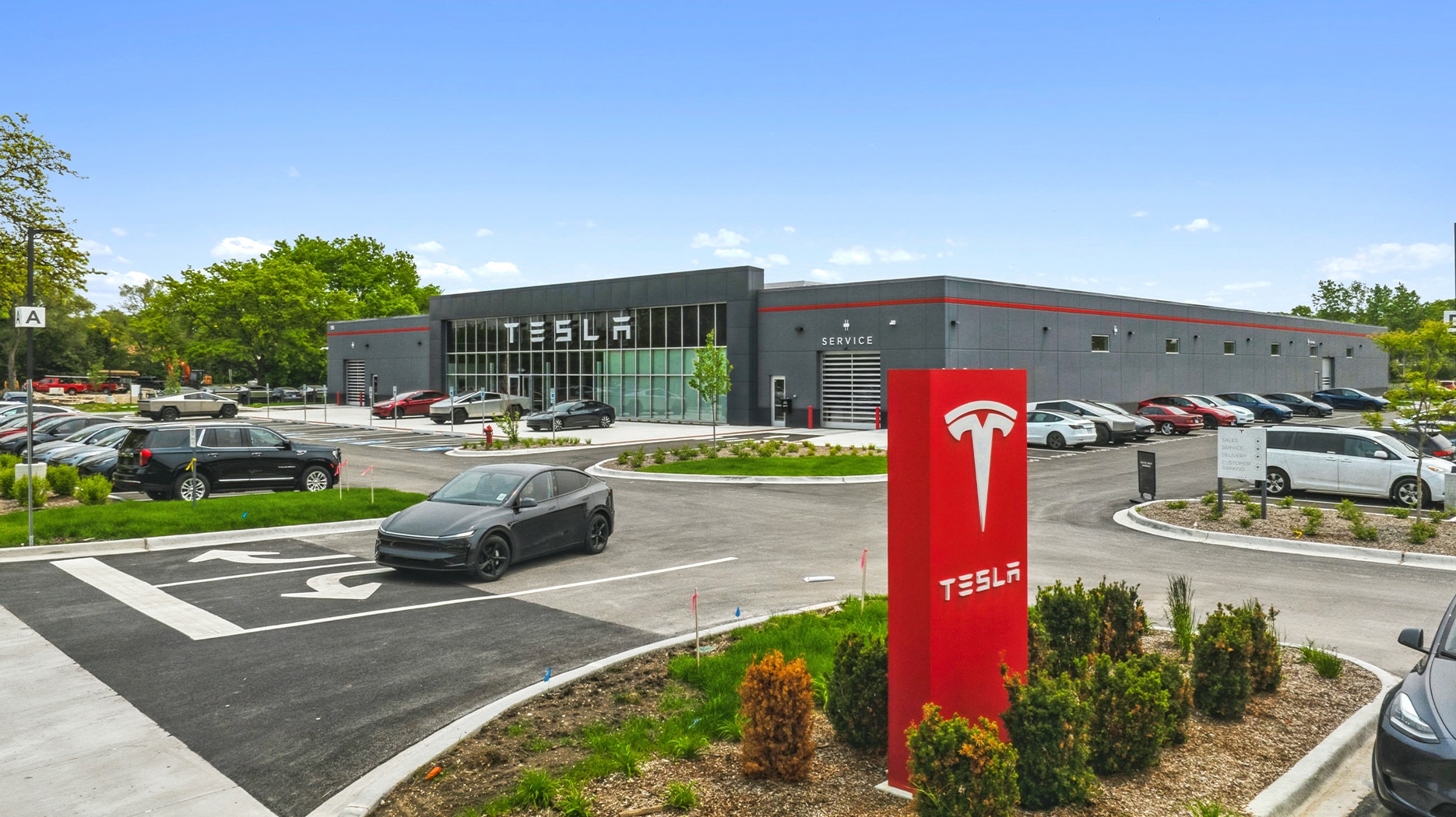 915 Dundee rd, Buffalo Grove, IL for sale Primary Photo- Image 1 of 5