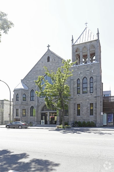 3988 Saint-Denis, Montréal, QC for sale - Building Photo - Image 2 of 2