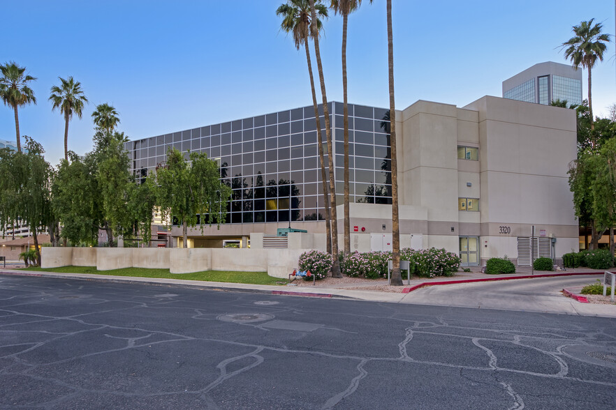 3320 N 2nd St, Phoenix, AZ for lease - Building Photo - Image 2 of 6