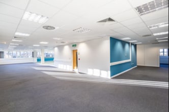 2 Crown Ct, Rushden for lease Interior Photo- Image 2 of 6