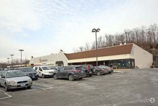 More details for 72 Newtown Rd, Danbury, CT - Retail for Lease