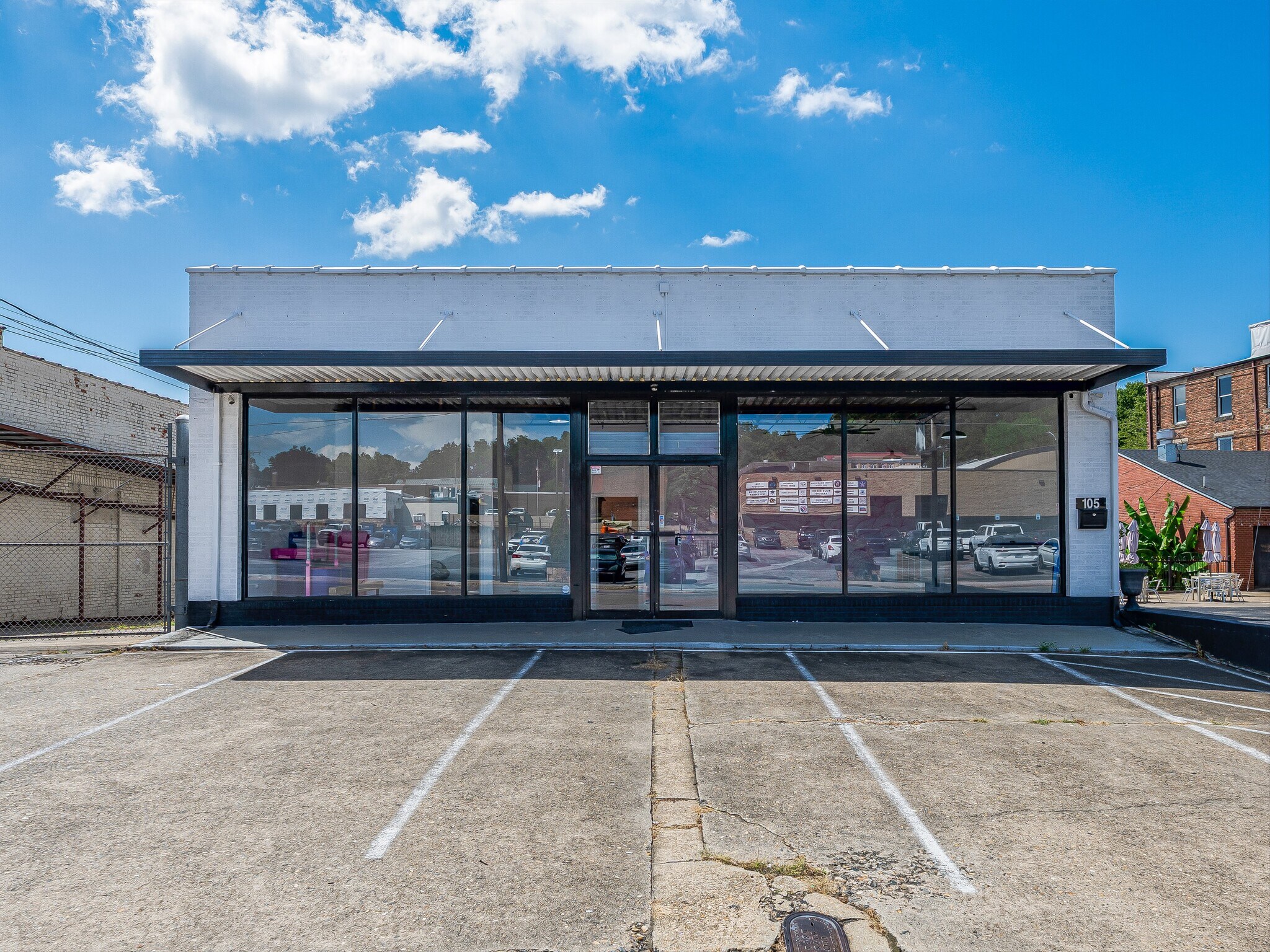 105 W Henderson St, Marion, NC à vendre Photo principale- Image 1 de 29