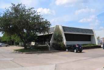 2115 Teakwood Ln, Plano, TX à louer - Photo du bâtiment - Image 2 de 7