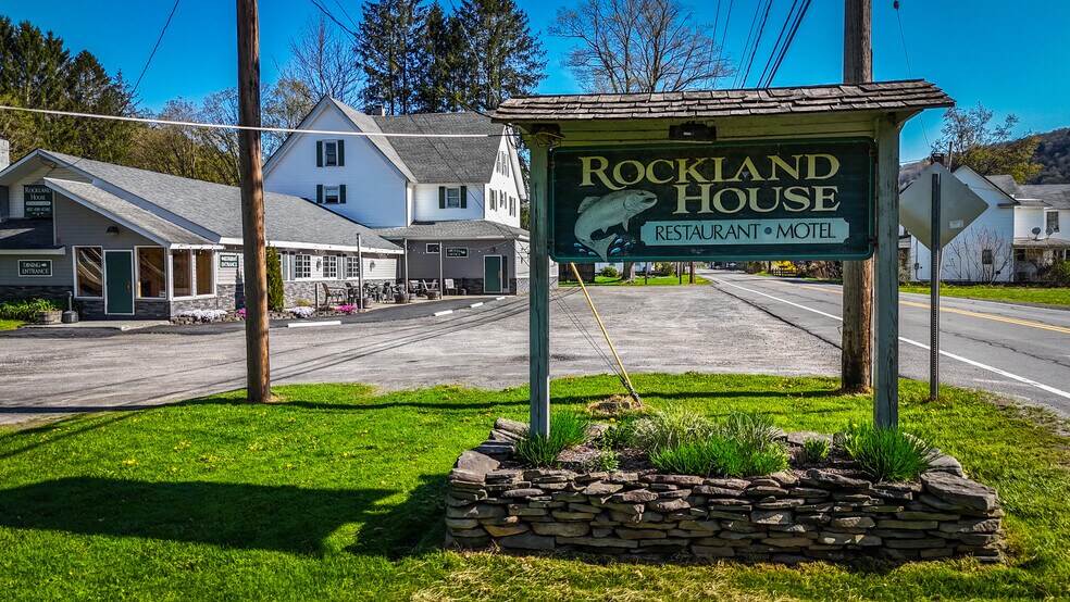 159 Rockland Rd, Roscoe, NY à vendre - Photo du bâtiment - Image 2 de 19