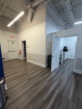 1741-1751 Newnan Crossing Blvd, Newnan, GA à louer Photo intérieure- Image 1 de 11