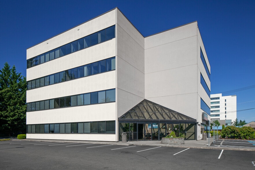 8614 NE Mill Plain Blvd, Vancouver, WA for lease - Building Photo - Image 2 of 8