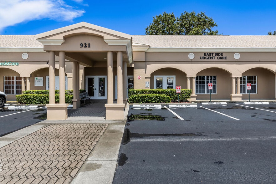 923-931 37th Pl, Vero Beach, FL for lease - Building Photo - Image 2 of 45
