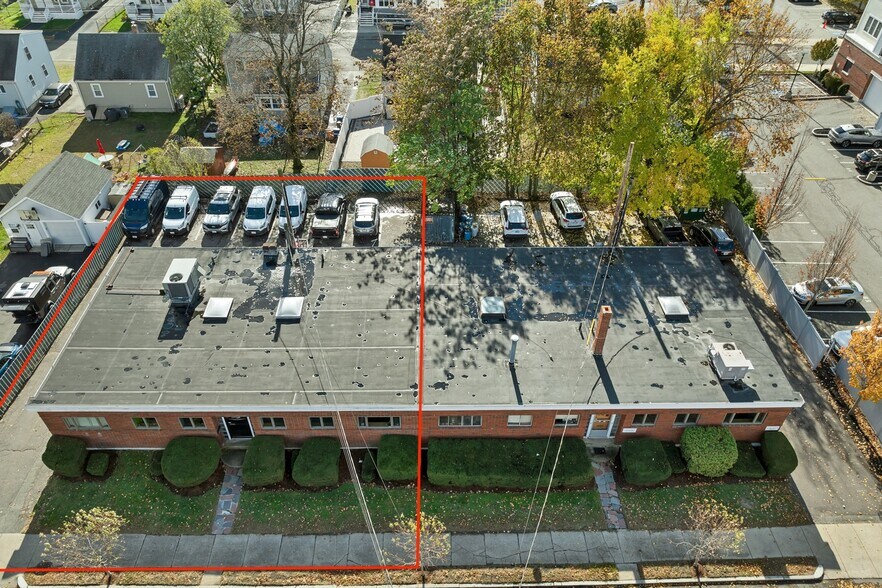 36 W Water St, Wakefield, MA à vendre - Photo du bâtiment - Image 2 de 35