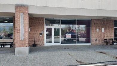 3300 E State St, Sharon, PA for lease Interior Photo- Image 1 of 12