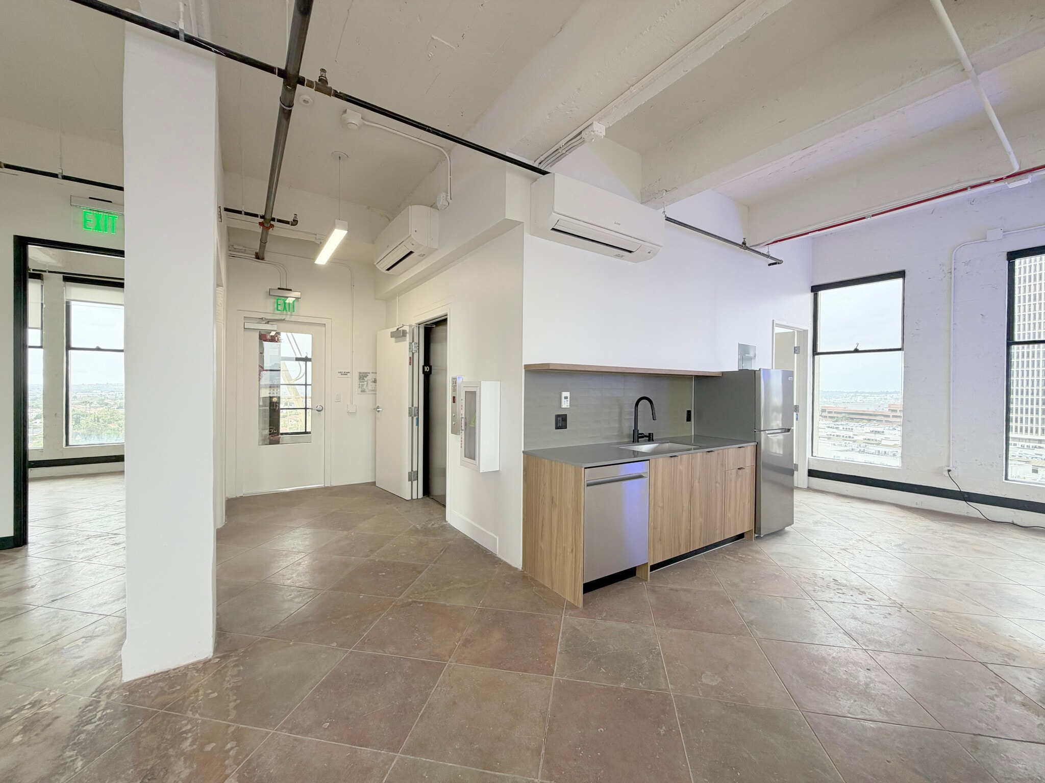 5500-5528 Wilshire Blvd, Los Angeles, CA à louer Photo intérieure- Image 1 de 21