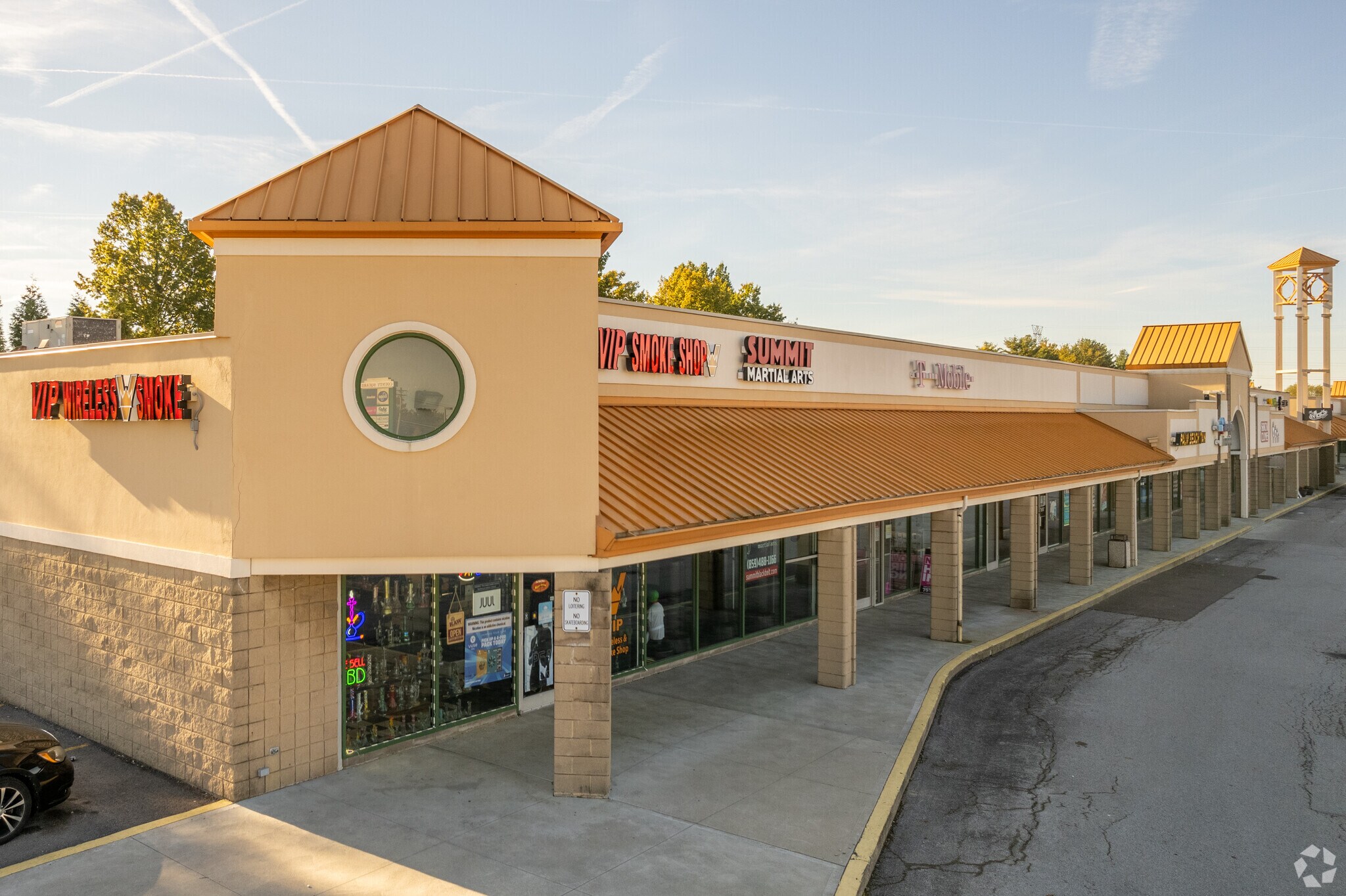 16-62 Martha Layne Collins Blvd, Cold Spring, KY for sale Primary Photo- Image 1 of 12