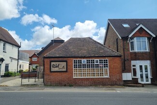 Plus de détails pour The St, Cowfold - Local commercial à louer