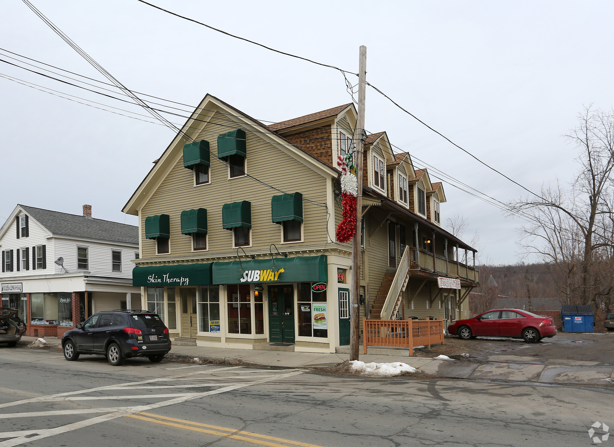 186-192 Main St, Monson, MA à vendre Photo principale- Image 1 de 1