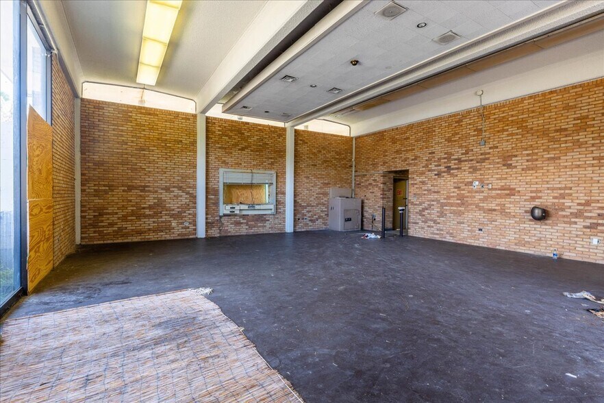 6653 Church St, Riverdale, GA à vendre - Photo intérieure - Image 3 de 18