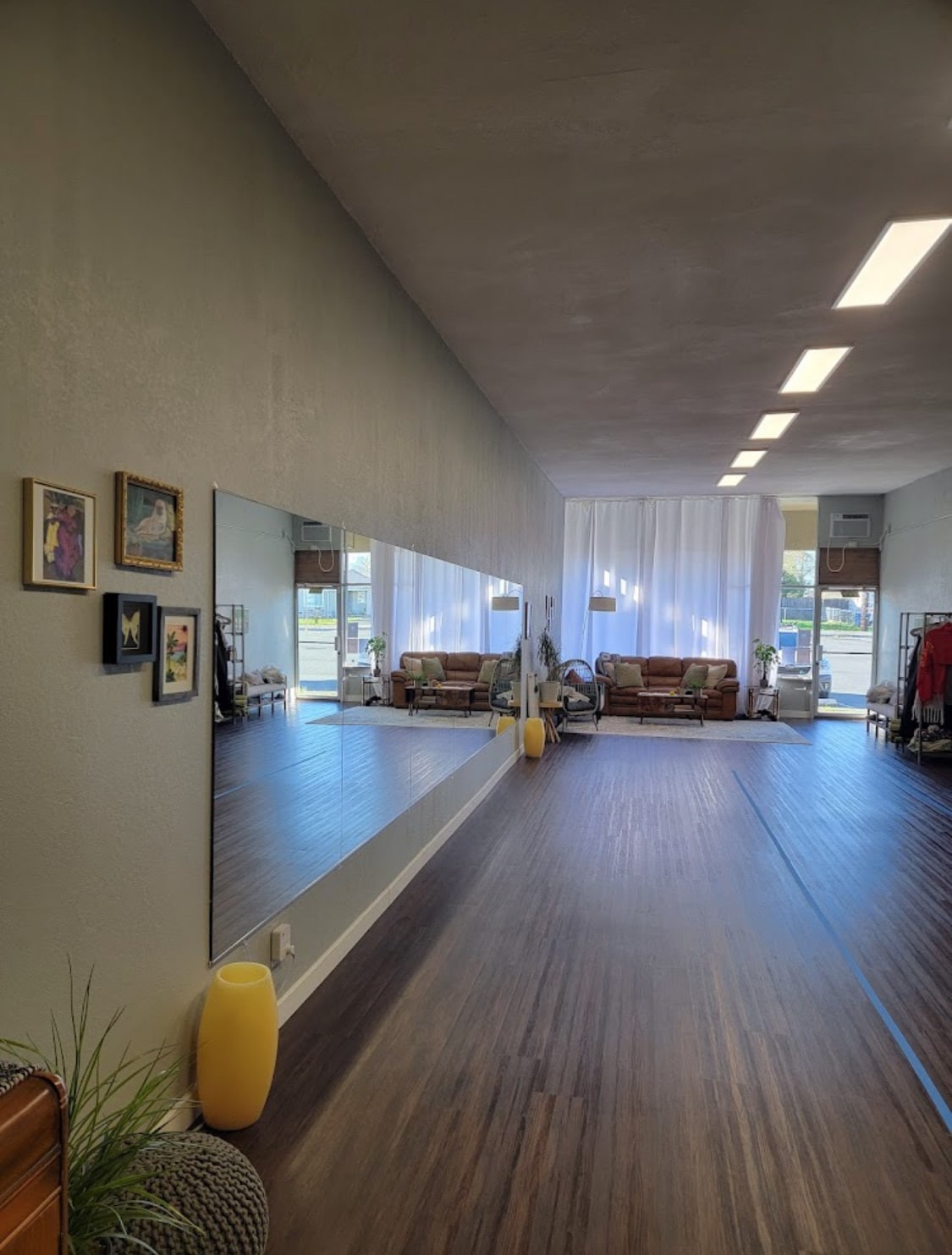 5662 Main Ave, Orangevale, CA for lease Interior Photo- Image 1 of 3