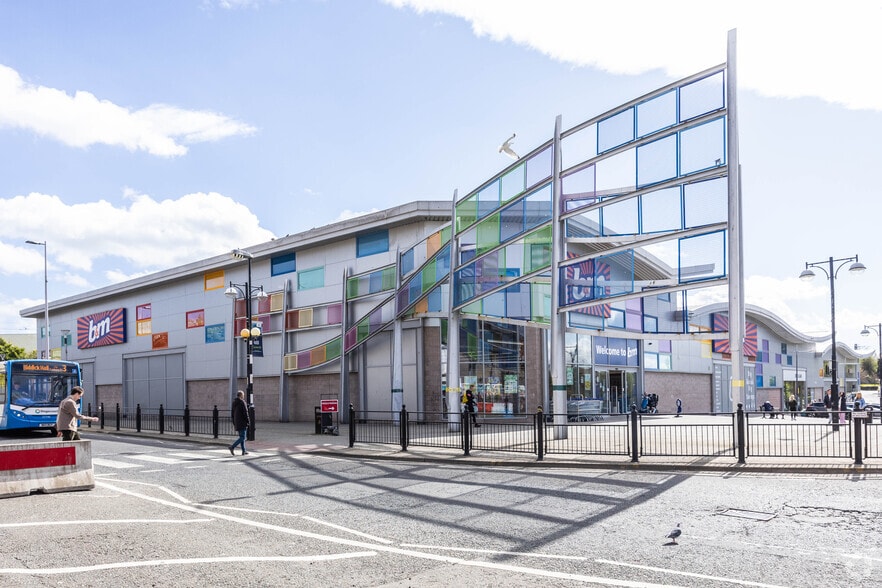 1-3 Waterloo Sq, South Shields for sale - Building Photo - Image 2 of 4