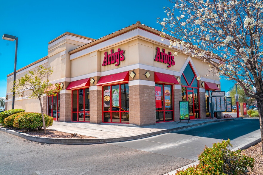 1465 W Craig Rd, North Las Vegas, NV for lease - Primary Photo - Image 3 of 7