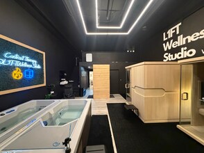 1142 Okeechobee Rd, West Palm Beach, FL for lease Interior Photo- Image 2 of 13