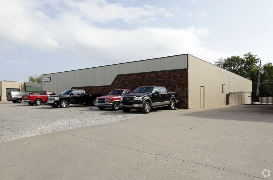 1109 W Detroit St, Broken Arrow, OK à louer - Photo du bâtiment - Image 2 de 11