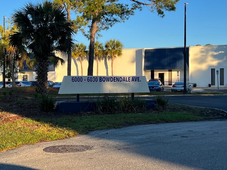 6000-6030 Bowdendale Ave, Jacksonville, FL à louer - Photo du bâtiment - Image 3 de 10