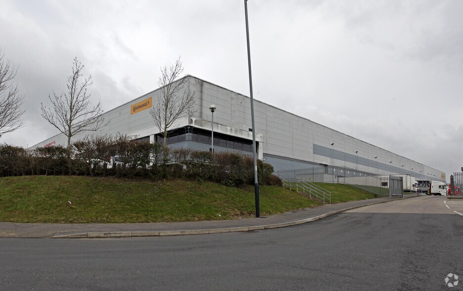 5 Castle Mound Way, Rugby à vendre - Photo principale - Image 1 de 4