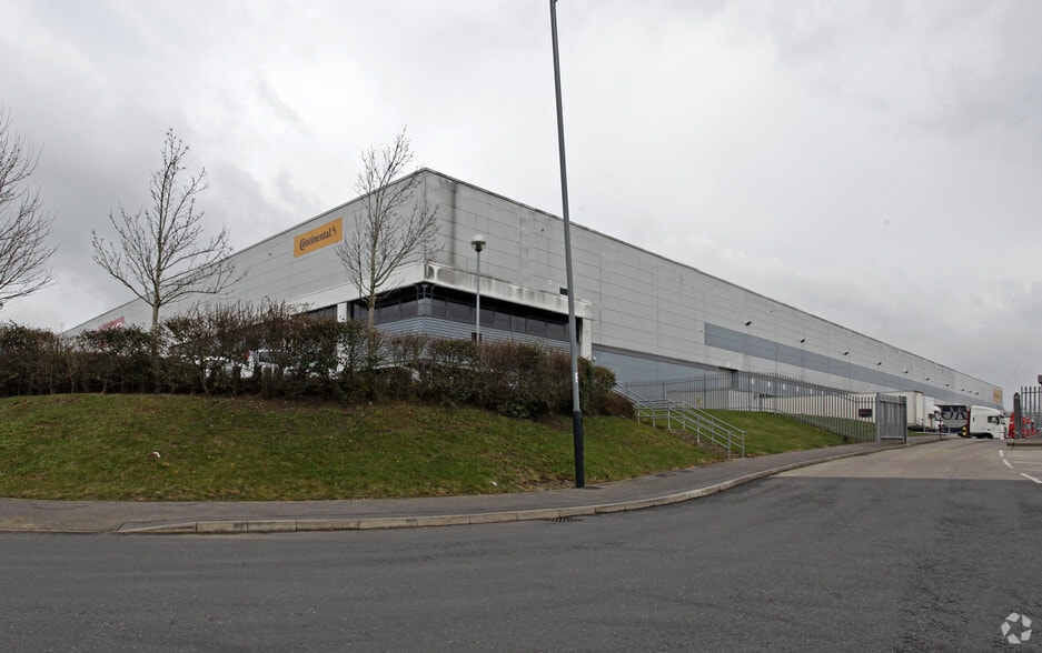 Project Dawn portfolio of 4 properties for sale on LoopNet.ca - Primary Photo - Image 2 of 4