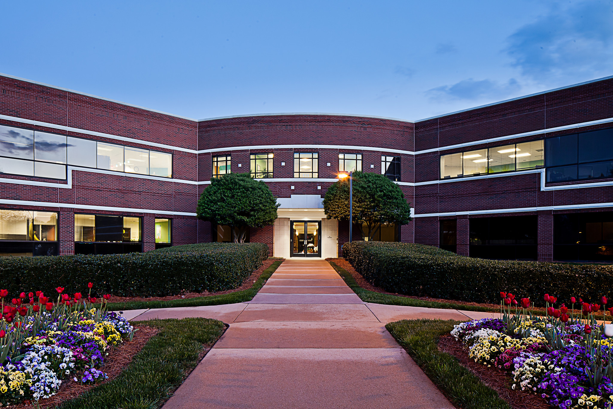 111 Corning Rd, Cary, NC à vendre Photo du bâtiment- Image 1 de 1