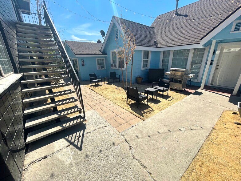 512 Crampton St, Reno, NV à vendre - Photo du bâtiment - Image 3 de 23