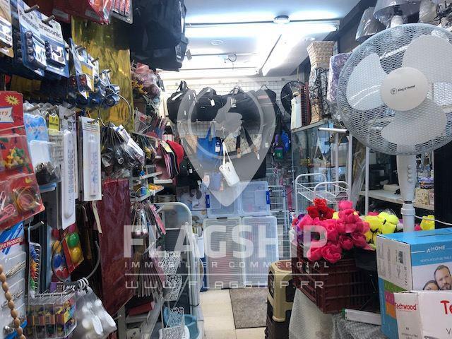 Commerce de détail dans Boulogne-Billancourt à louer - Photo intérieure - Image 3 de 4