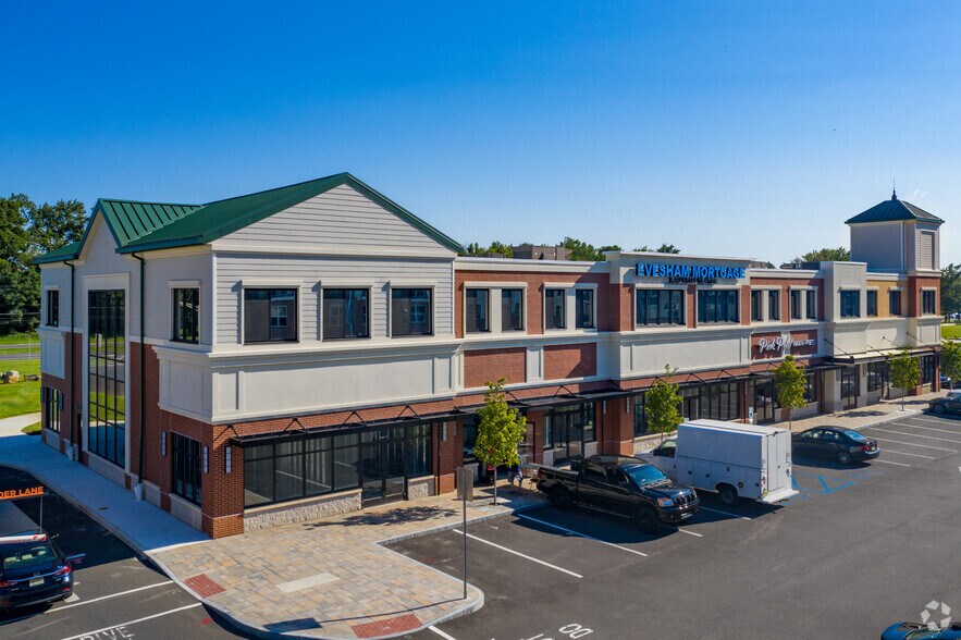 103 Route 70 E, Marlton, NJ à louer - Photo principale - Image 1 de 2